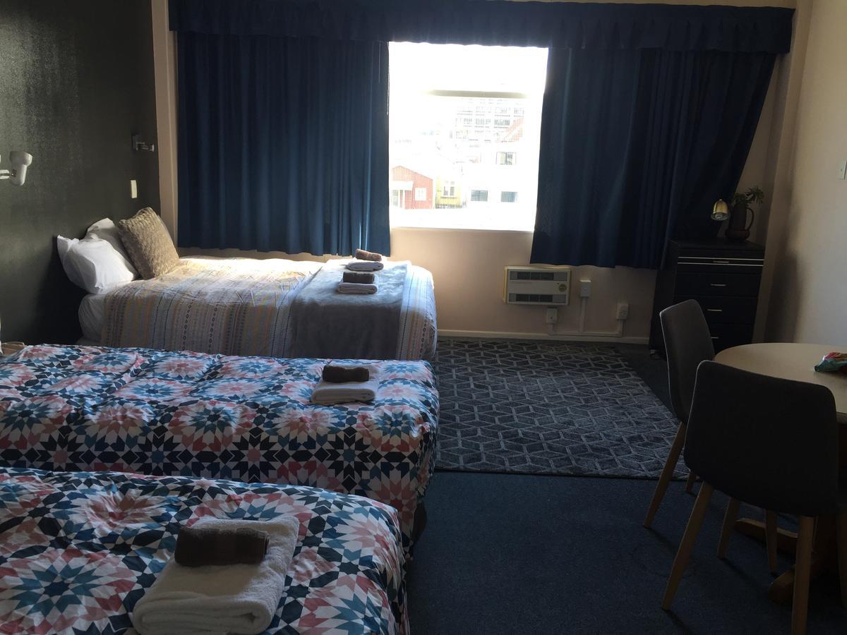 נלסון Mid City Motor Lodge מראה חיצוני תמונה
